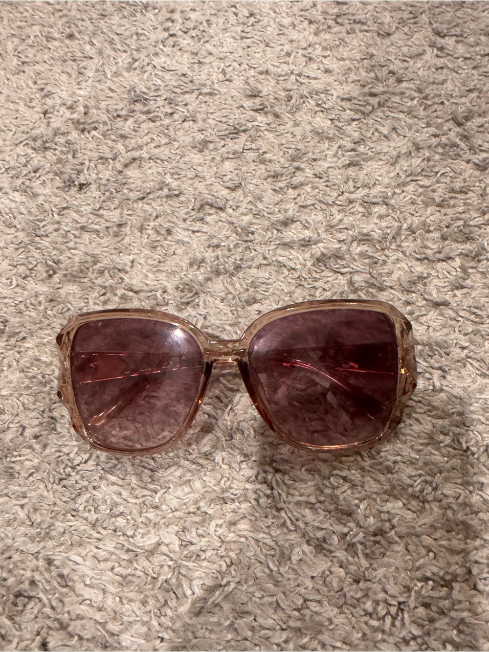 Stylish Pink Oversized Women's Sunglasses